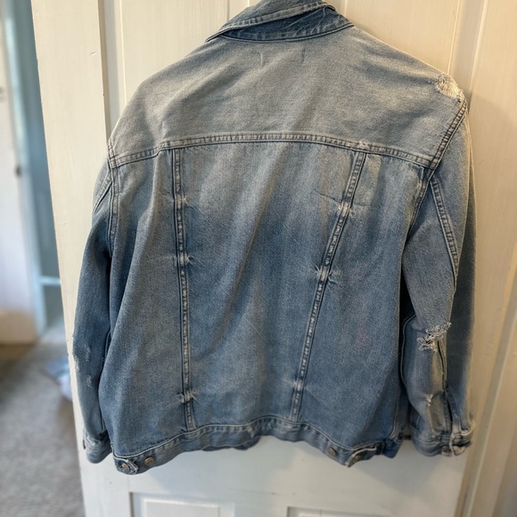 Madewell Distressed Jean Jacket - Picture 3 of 4